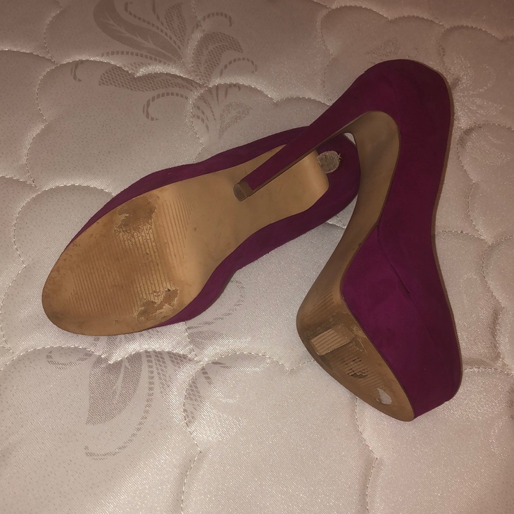 High Heels - Picture 3 of 4